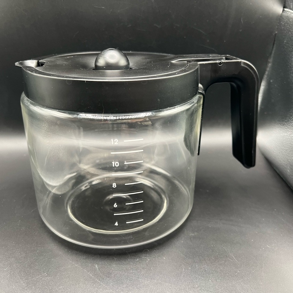 Keurig K-Duo 12 Cup Coffee Maker Replacement Part Glass Carafe & Lid Black Trim